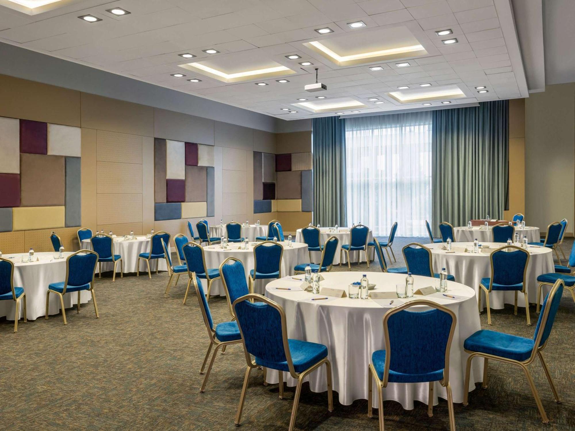 Novotel Газиантеп Экстерьер фото